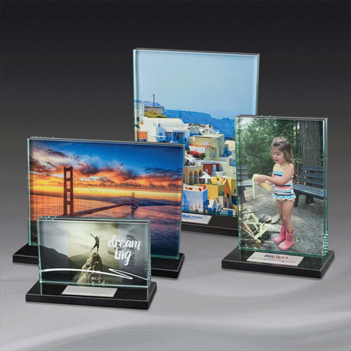 PICTURE FRAMES AWARD