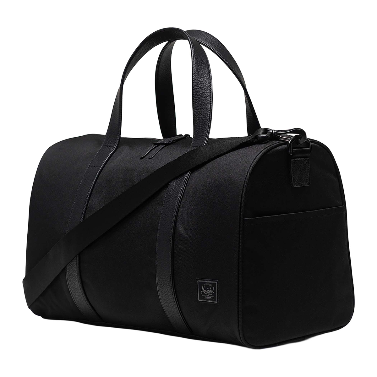 HERSCHEL NOVEL CARRY ON DUFFLE BAG